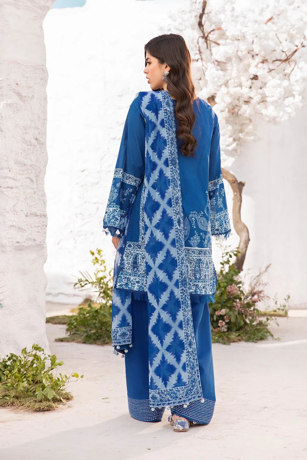 3 Pc Unstitched Printed Lawn Suit | MB-CUS25-703B