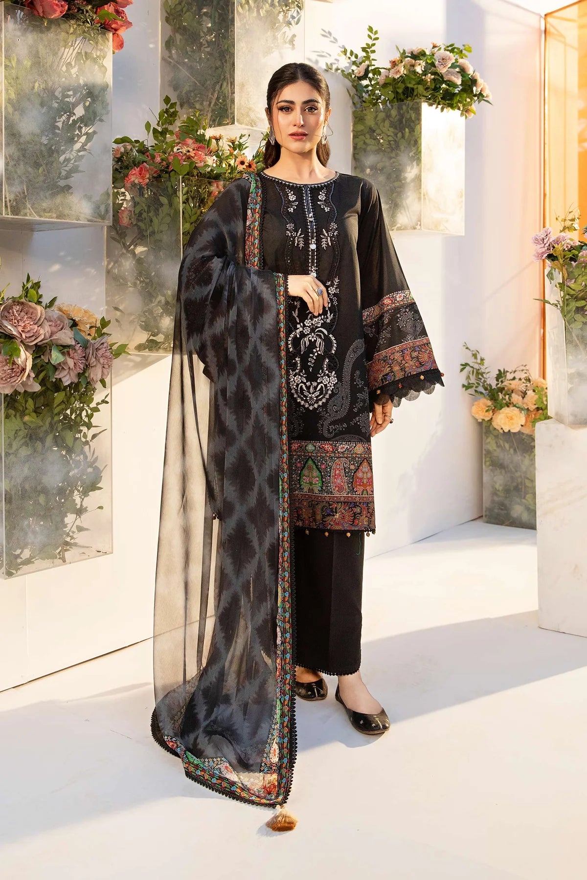 3 Pc Unstitched Lawn Suit | Timeless Black Printed Design | Tayaba | MB-CUS25-703A