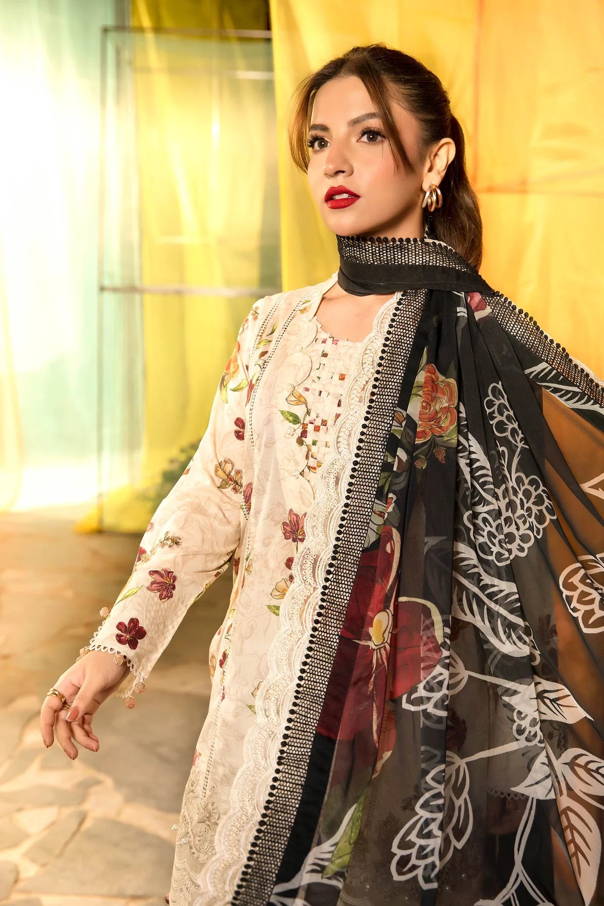 3 Pc Unstitched Printed Lawn Suit | MB-CUS25-702B