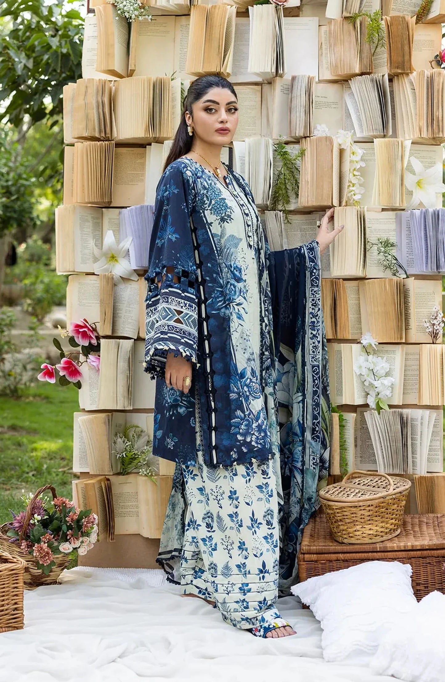 Elaf Printed Lawn 3 Piece Suit - ECD-7B BLOOMSTELLA - EL25PRN - Blue - Summer Collection