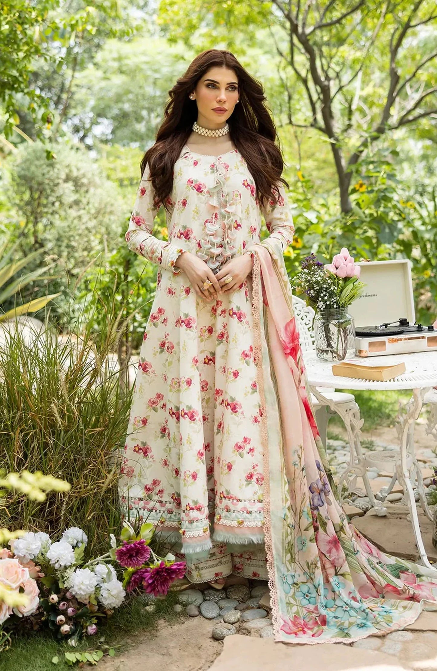 Elaf Printed Lawn 3 Piece Suit - ECD-2A IVORY PEONY - EL25PRN - Fawn - Summer Collection